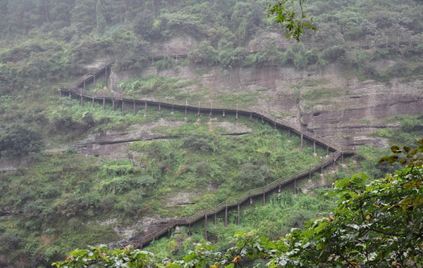 Sichuan Mingyuexia Cliff Plank Road